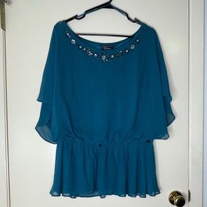 Dress Barn flowy blue tunic style womens blouse in size 16